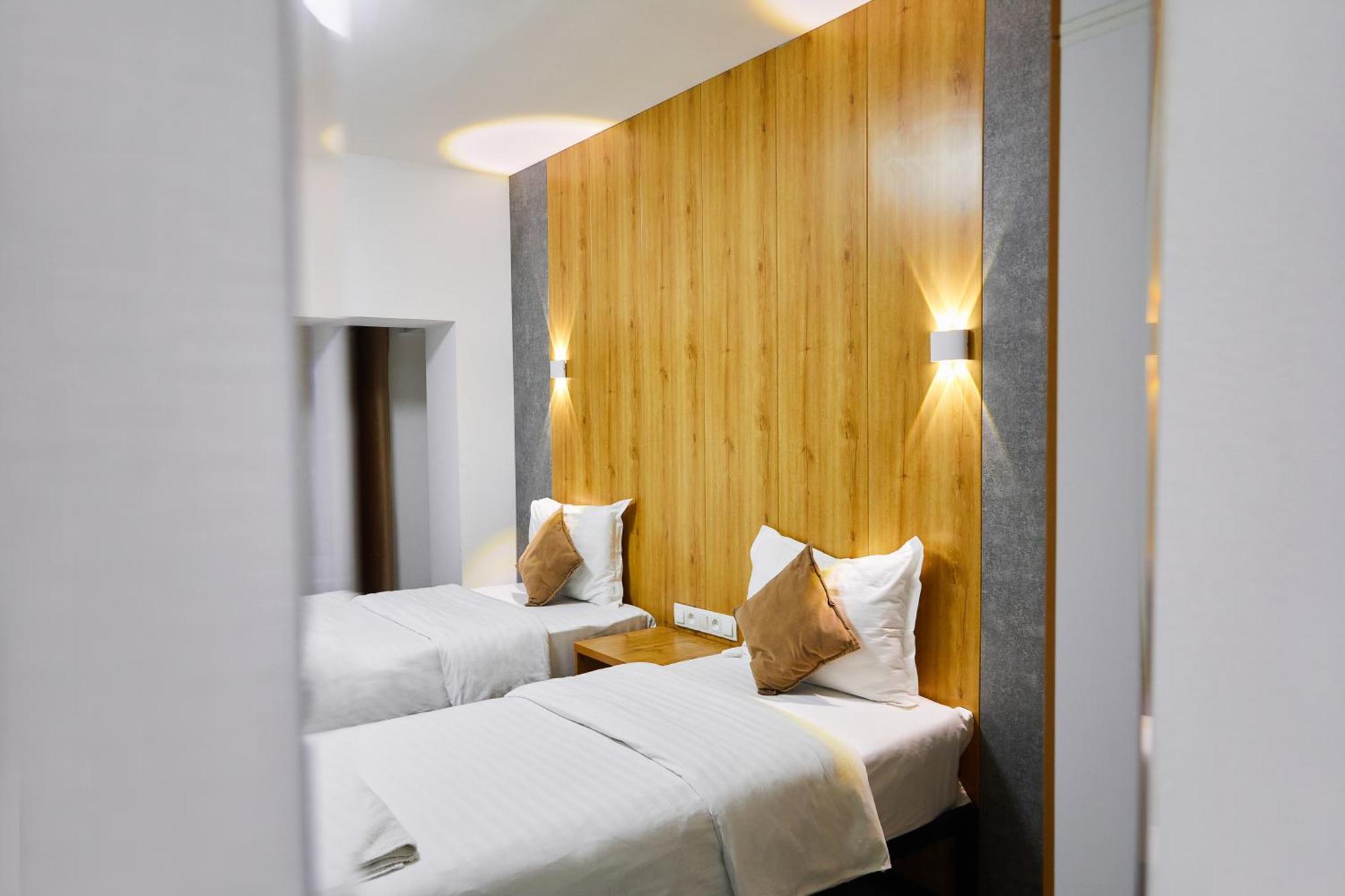 Art Plaza Hotel Tashkent Bagian luar foto