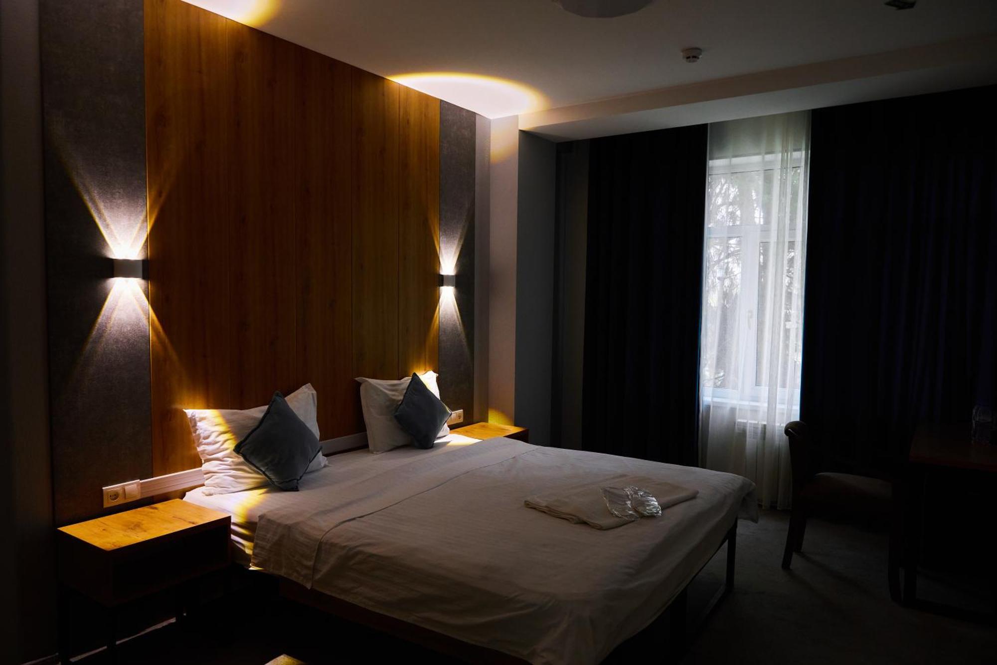 Art Plaza Hotel Tashkent Bagian luar foto
