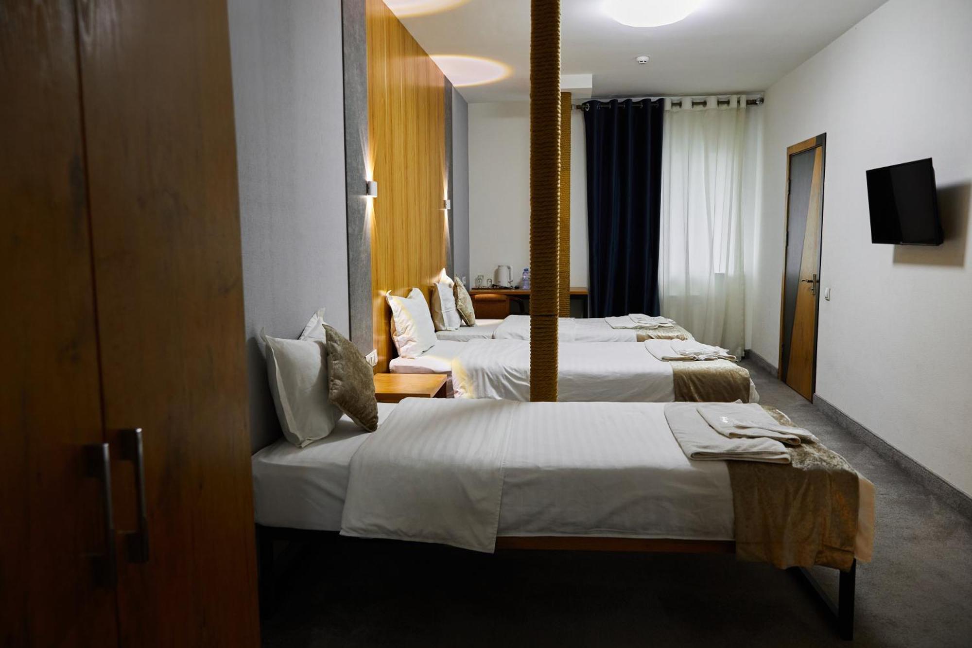 Art Plaza Hotel Tashkent Bagian luar foto