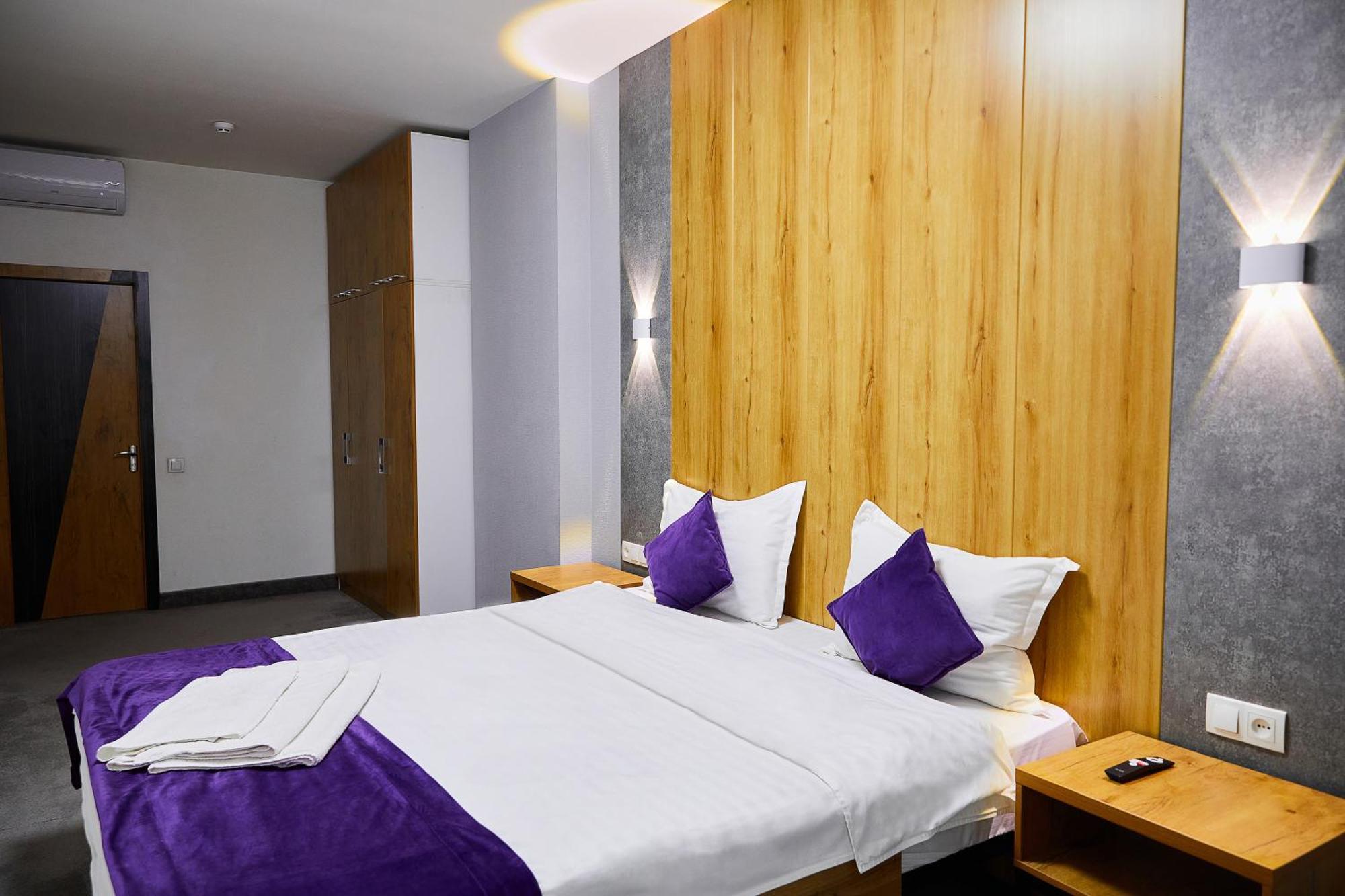 Art Plaza Hotel Tashkent Bagian luar foto