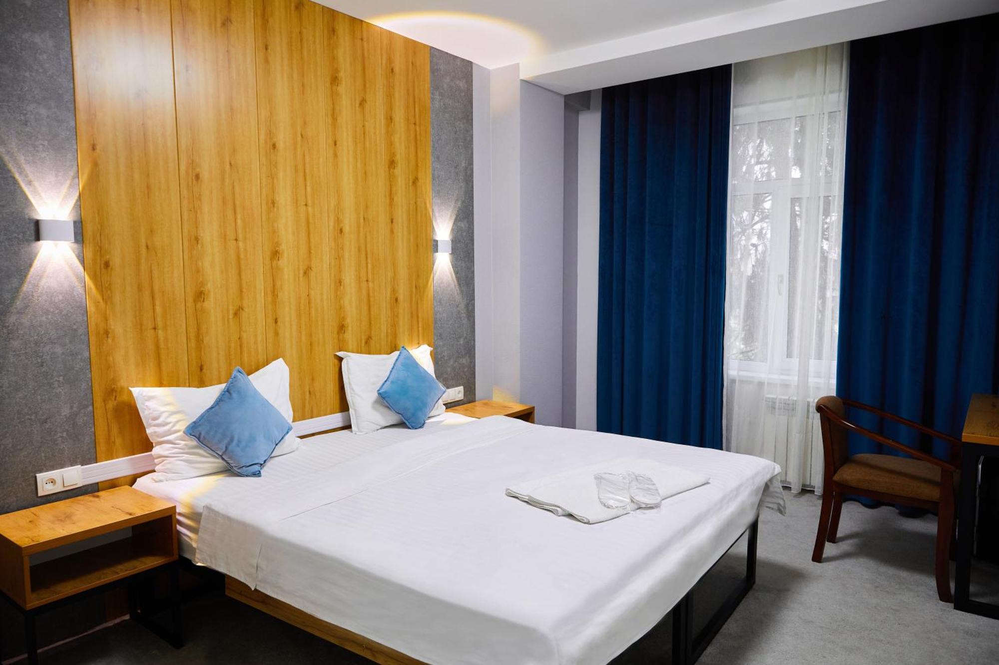 Art Plaza Hotel Tashkent Bagian luar foto
