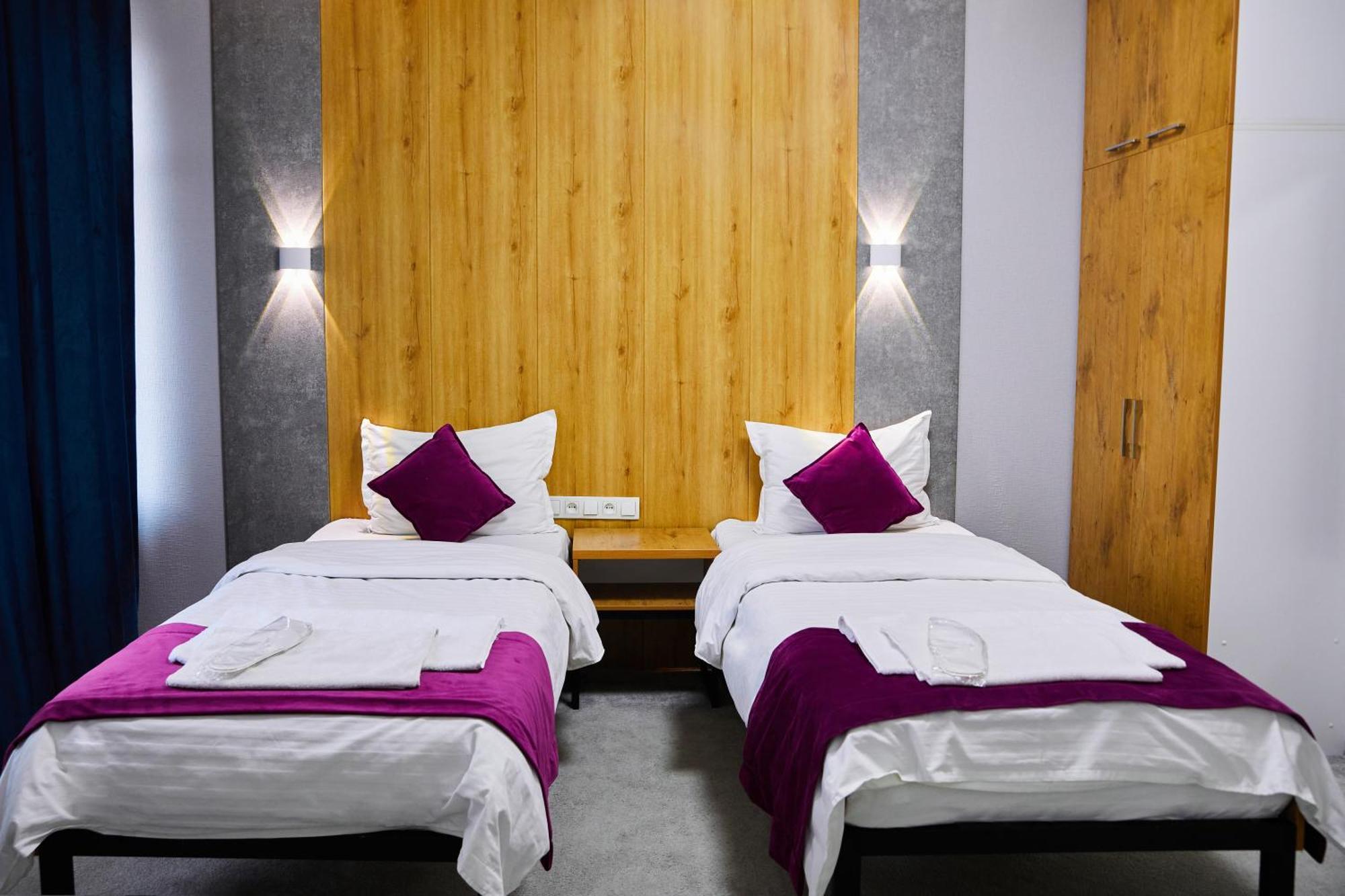 Art Plaza Hotel Tashkent Bagian luar foto
