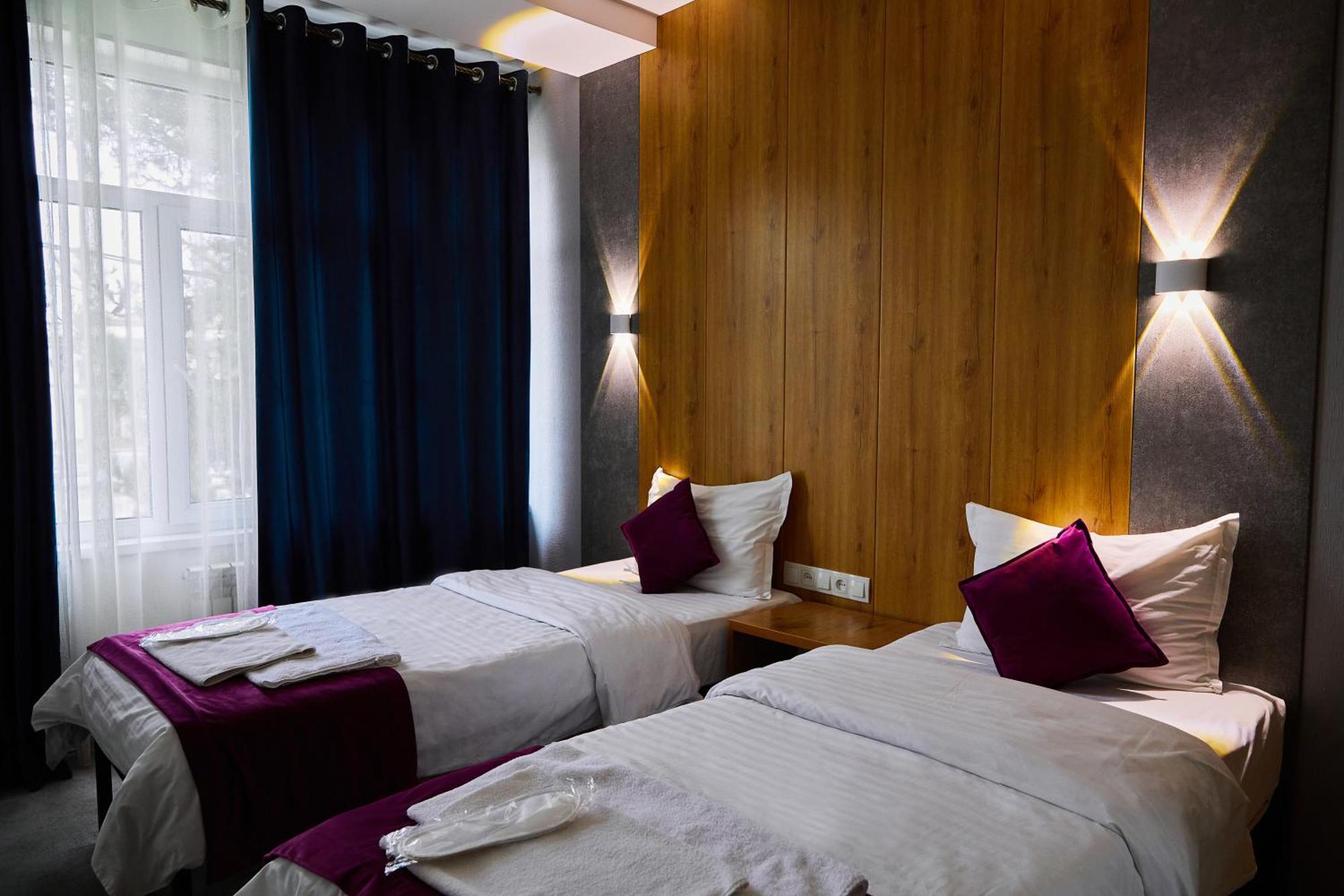 Art Plaza Hotel Tashkent Bagian luar foto