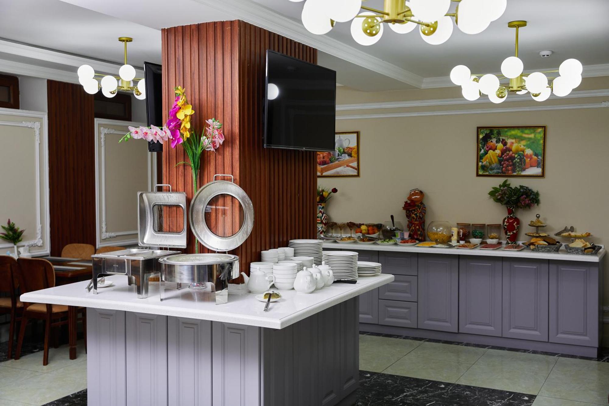 Art Plaza Hotel Tashkent Bagian luar foto